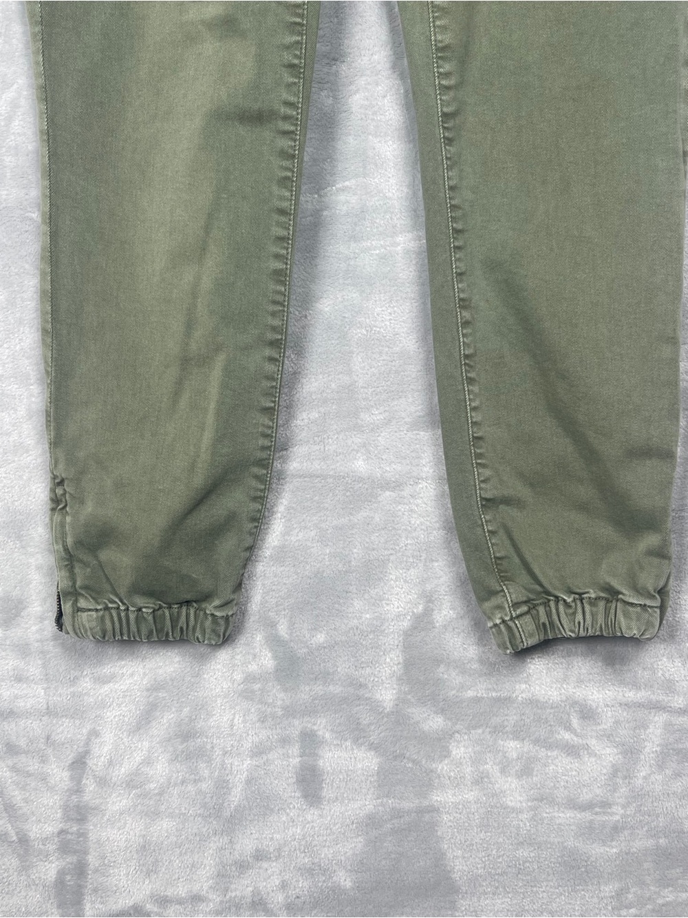 PAIGE petite Mayslie Olive Green Casual jeans - Picture 3 of 14